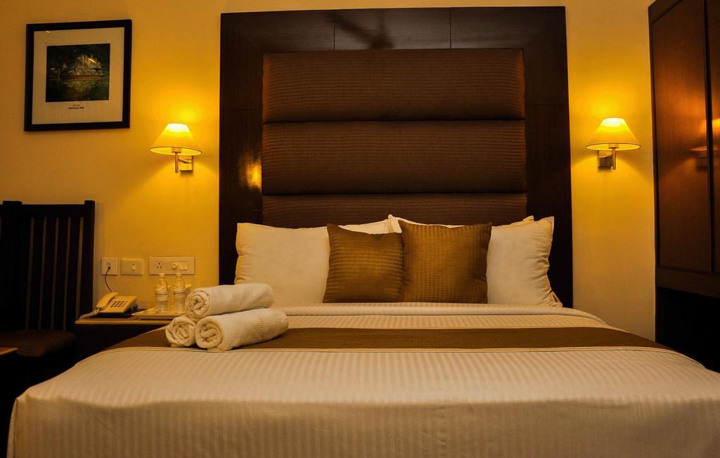 The Gopinivas Grand Hotel Kanyakumari Phòng bức ảnh